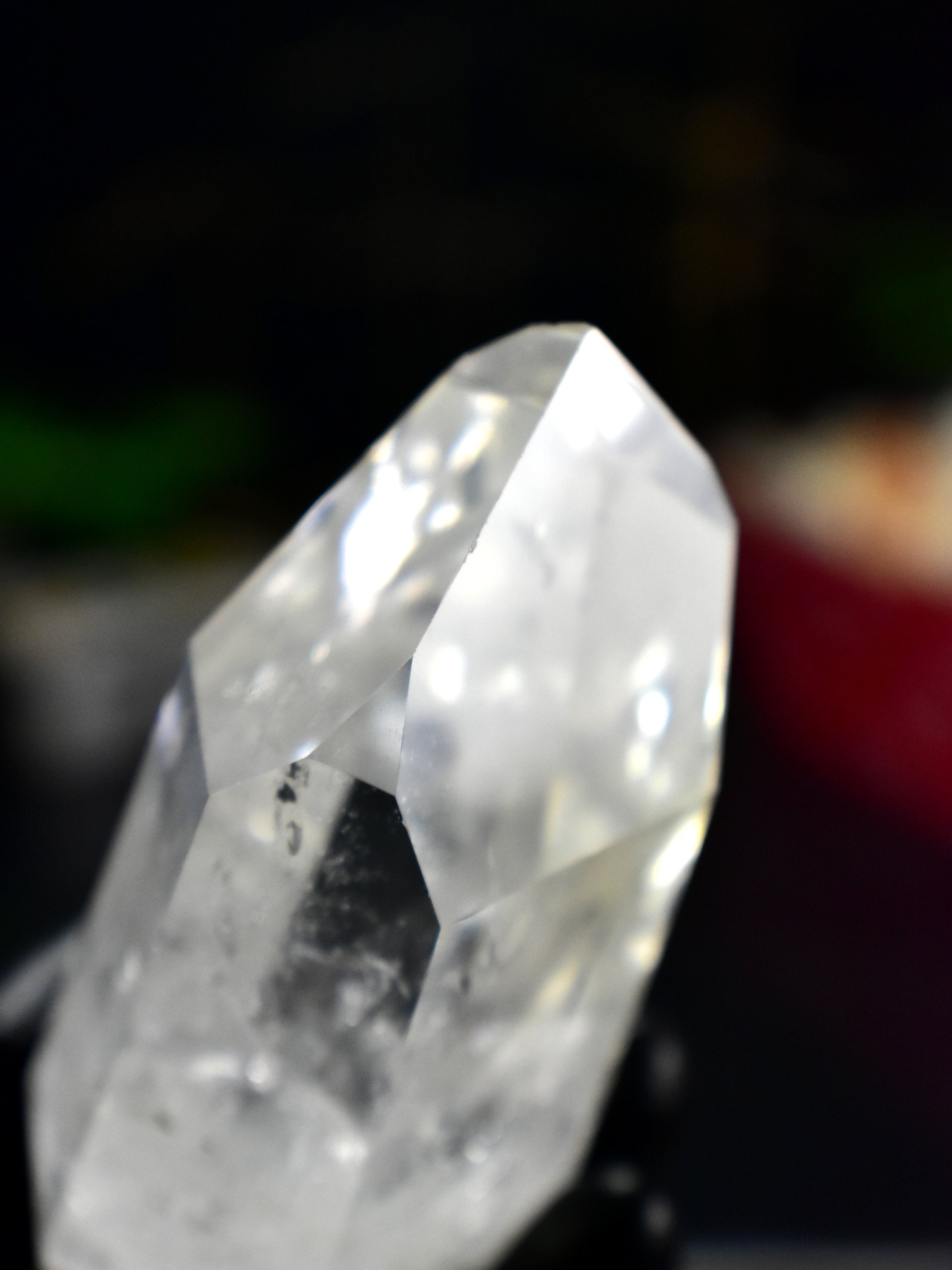 Clear Quartz Grade B Single Terminated Crystal Energy Healing Point - DelphyCrystals